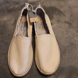 NWT canvas espadrille style slip ons